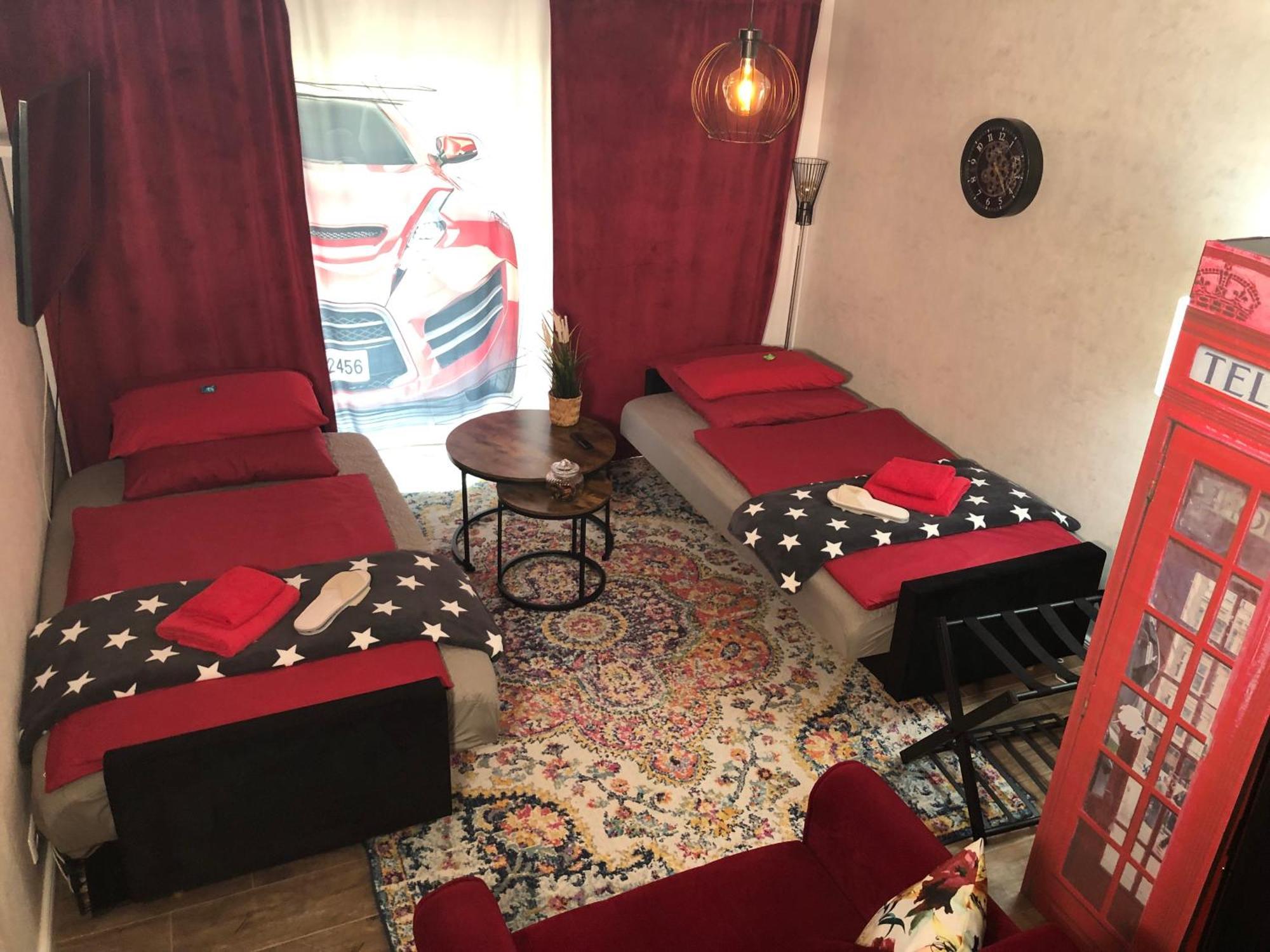 Stylisches Maybach Appartement Mit Terrasse Fuer 5 Personen, 5 Betten, Grosse Kochinsel, Homeoffice Mit 250Mbit Wlan Aidlingen Eksteriør billede