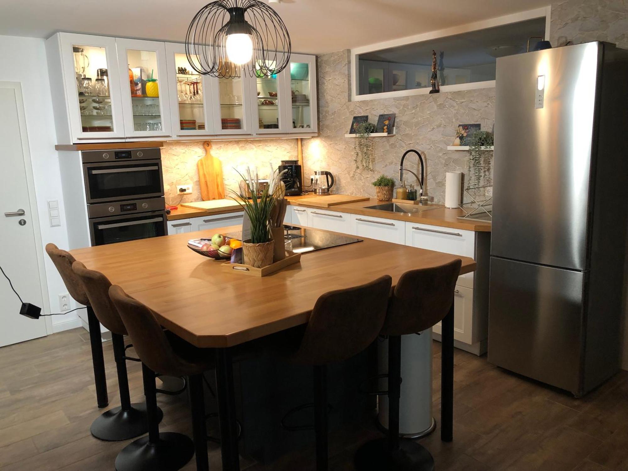 Stylisches Maybach Appartement Mit Terrasse Fuer 5 Personen, 5 Betten, Grosse Kochinsel, Homeoffice Mit 250Mbit Wlan Aidlingen Eksteriør billede