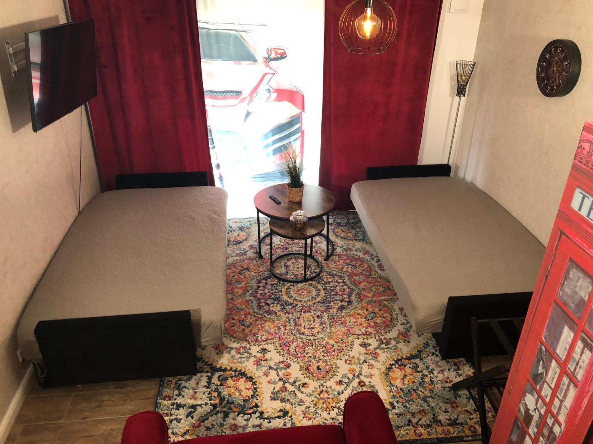 Stylisches Maybach Appartement Mit Terrasse Fuer 5 Personen, 5 Betten, Grosse Kochinsel, Homeoffice Mit 250Mbit Wlan Aidlingen Eksteriør billede